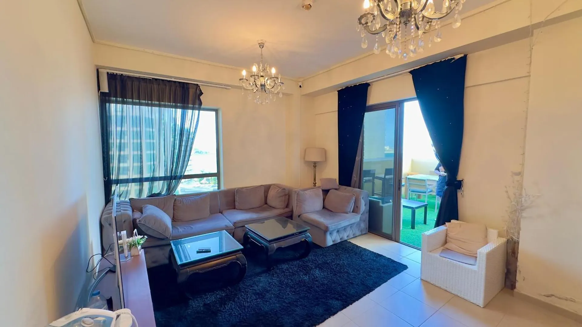 Sea Breeze Hostel Jbr Dubai United Arab Emirates