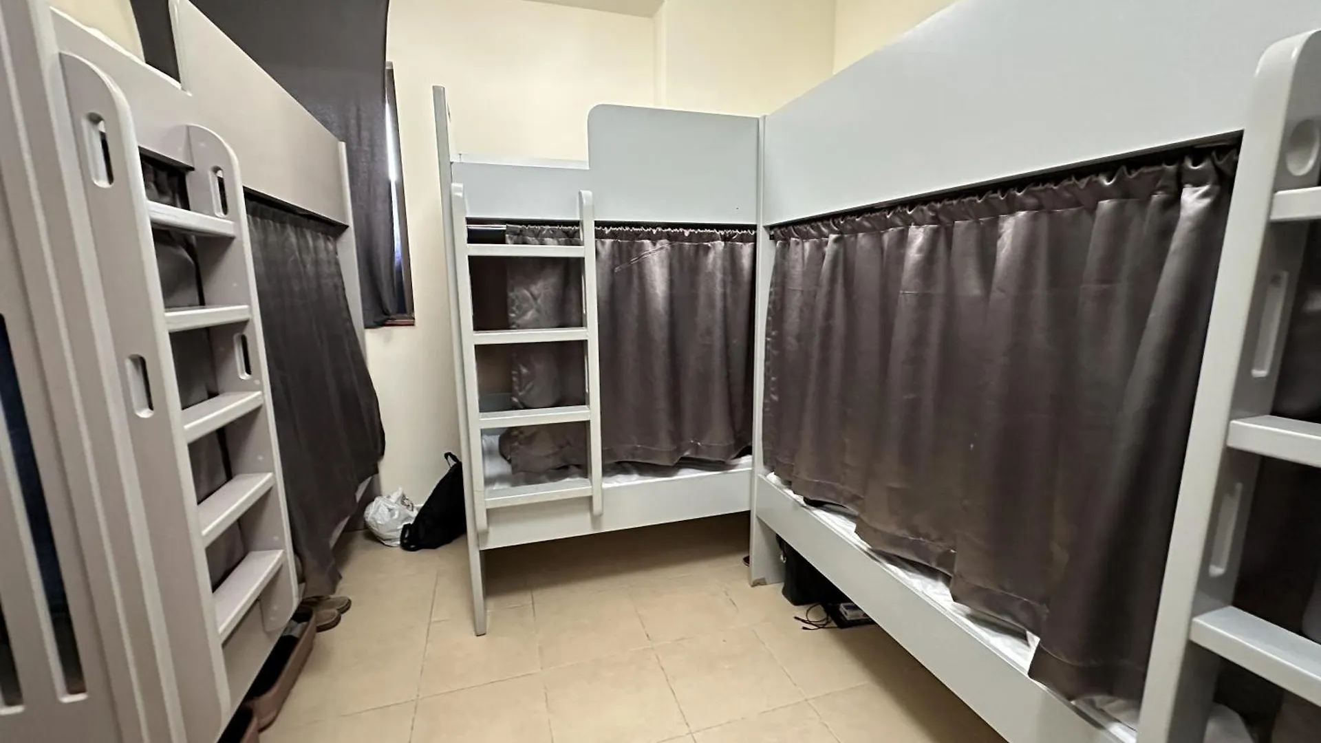Capsule hotel Sea Breeze Hostel Jbr Dubai